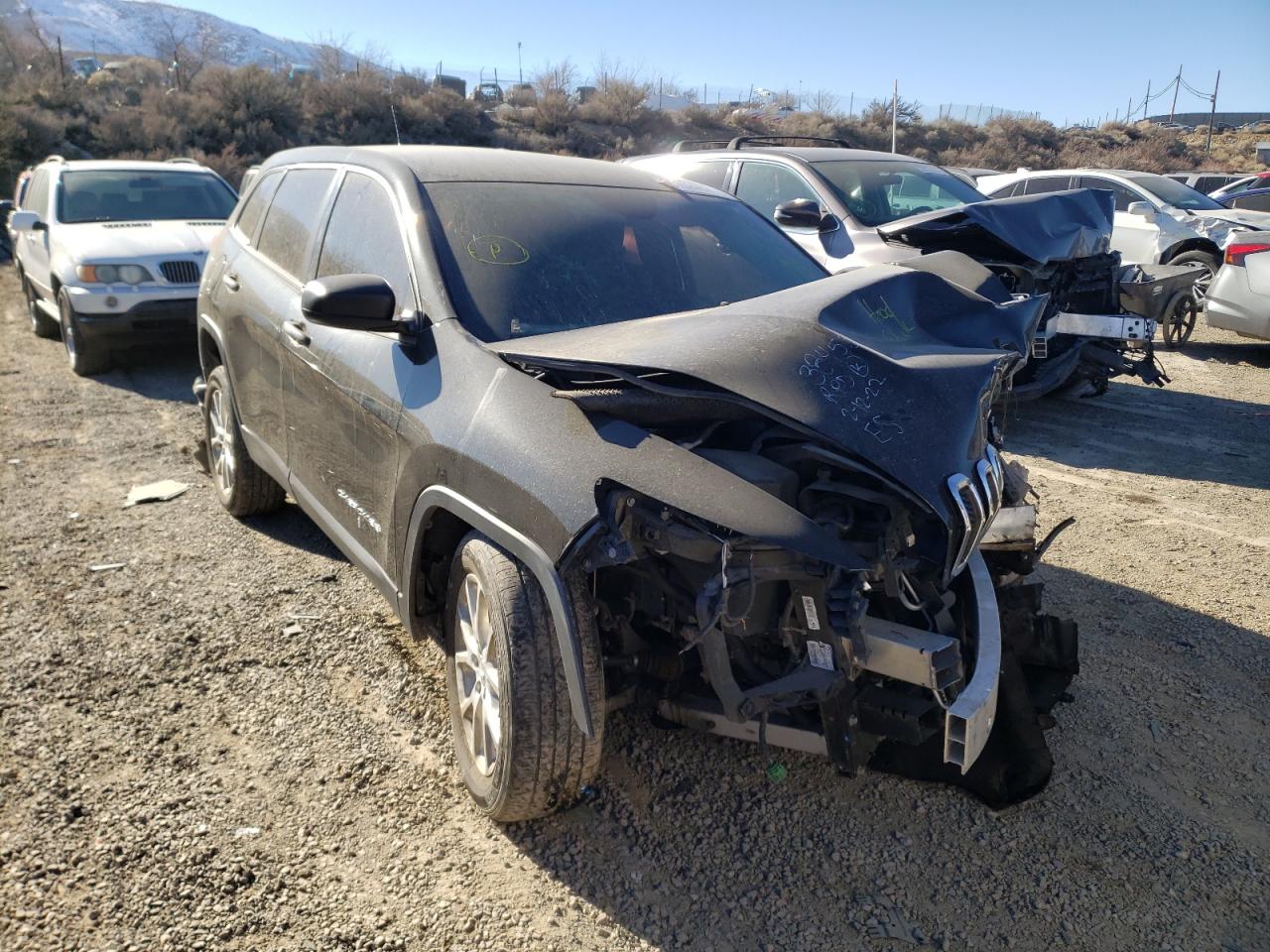 JEEP CHEROKEE S 2015 with VIN 1C4PJLAB3FW567001 - Photo from auction