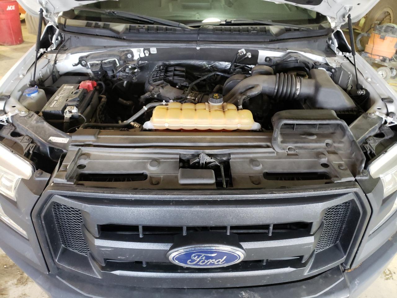 صورة رقم 7 من المزاد - 2016 FORD F150 مع VIN 1FTMF1E83GKD37099