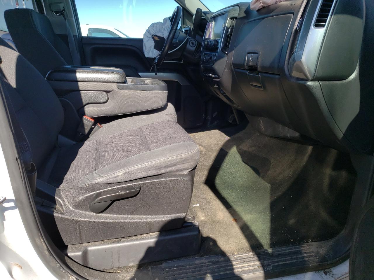 Photo 5 from auction – 2016 CHEVROLET SILVERADO with VIN 3GCPCREC8GG145242