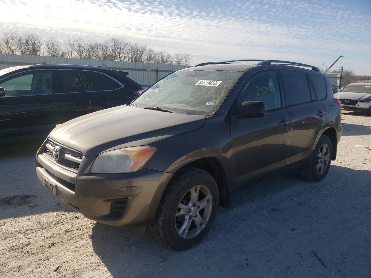 Photo 2 from auction – 2012 TOYOTA RAV4 with VIN 2T3BF4DV8CW185385