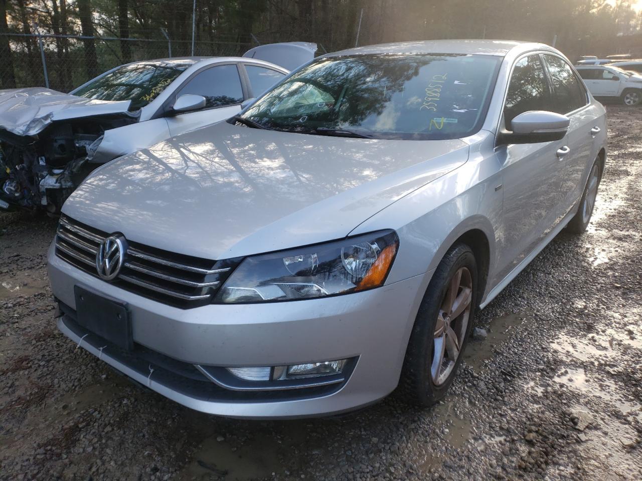 Photo 2 from auction – 2015 VOLKSWAGEN PASSAT S with VIN 1VWAS7A38FC110556