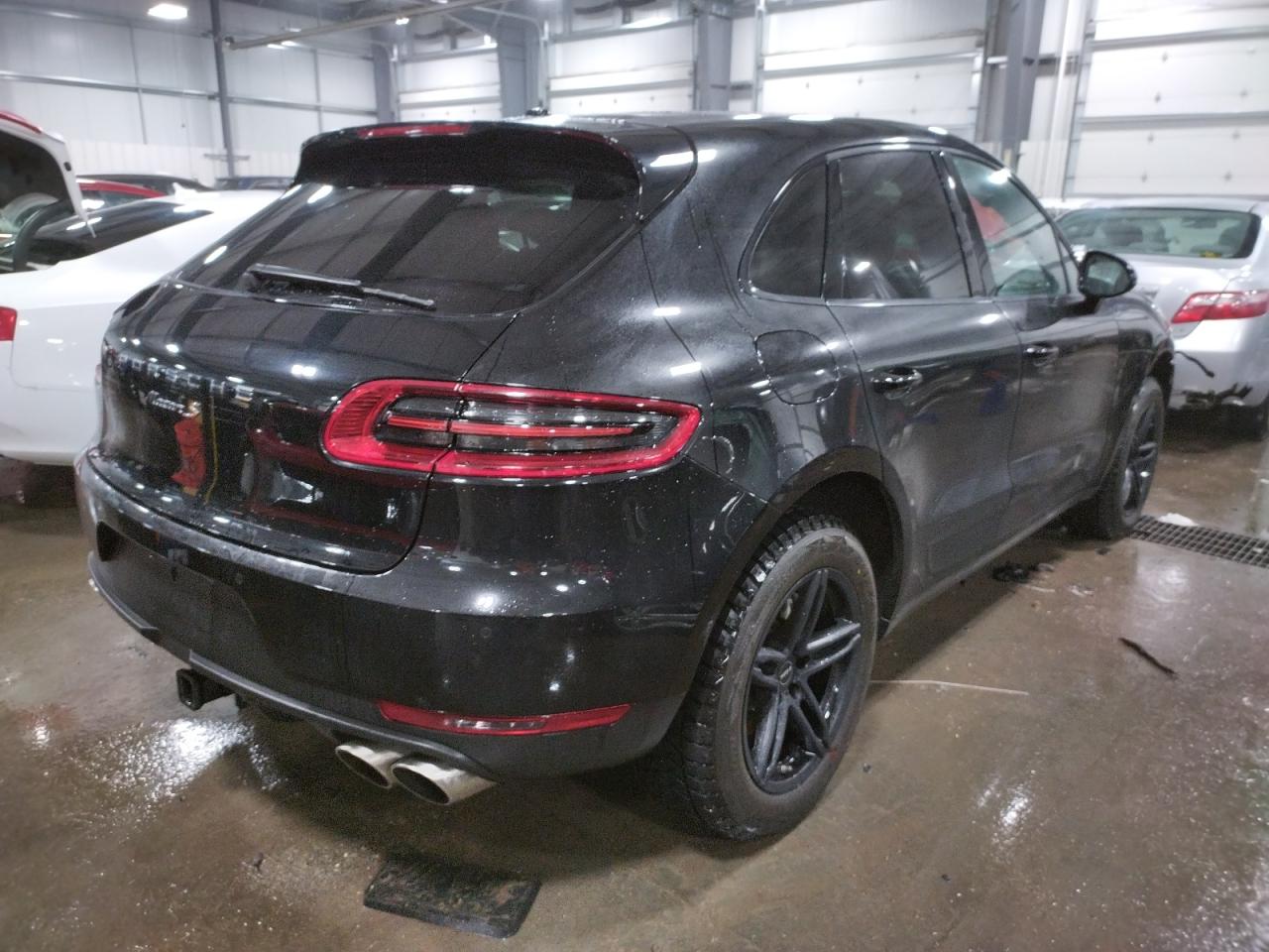 Photo 4 from auction – 2018 PORSCHE MACAN S with VIN WP1AB2A56JLB40167