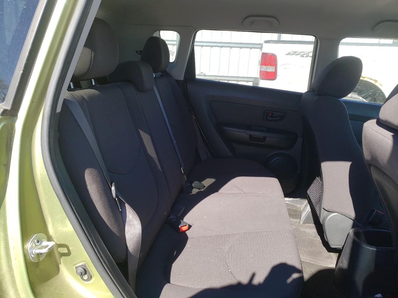 Photo 6 from auction – 2013 KIA SOUL with VIN KNDJT2A56D7614436