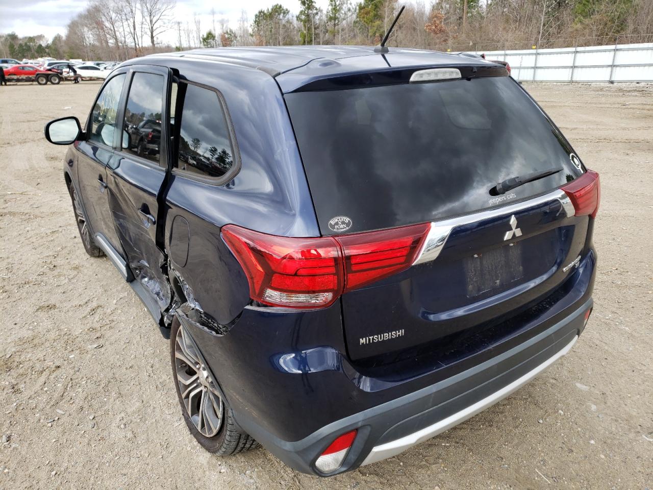 Photo 3 from auction – 2016 MITSUBISHI OUTLANDER with VIN JA4AZ3A36GZ025537