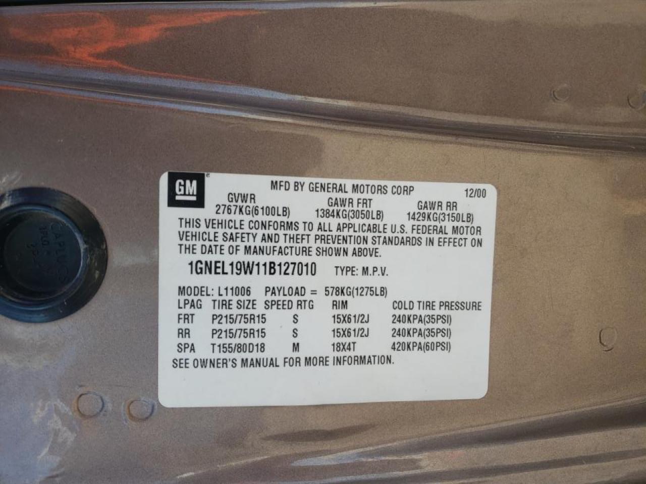 Photo 10 from auction – 2001 CHEVROLET ASTRO with VIN 1GNEL19W11B127010