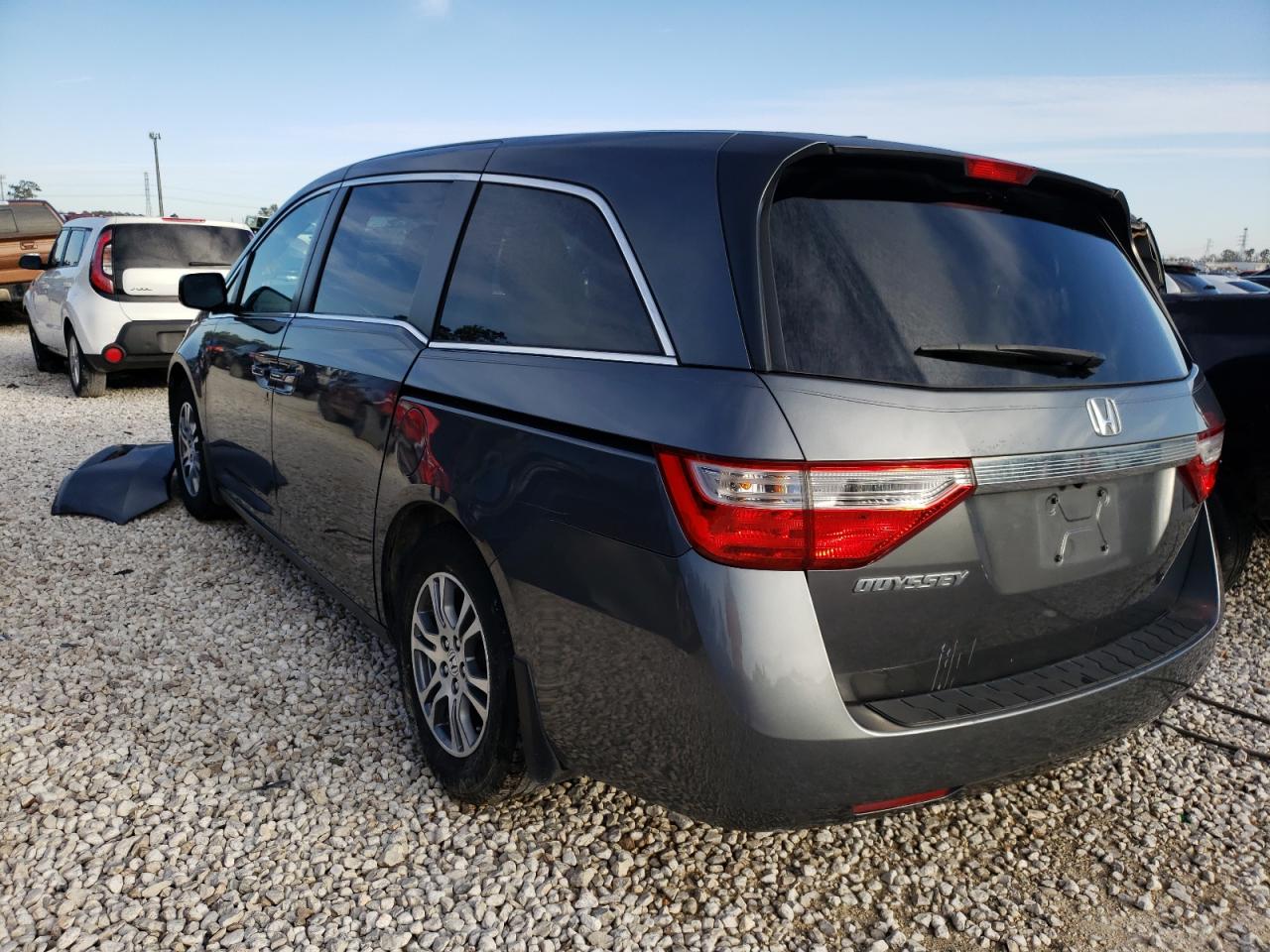Photo 3 from auction – 2013 HONDA ODYSSEY EX with VIN 5FNRL5H65DB007649