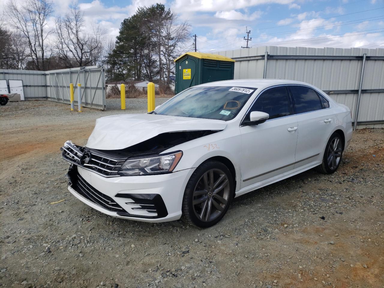 Photo 2 from auction – 2016 VOLKSWAGEN PASSAT S with VIN 1VWAS7A30GC067445