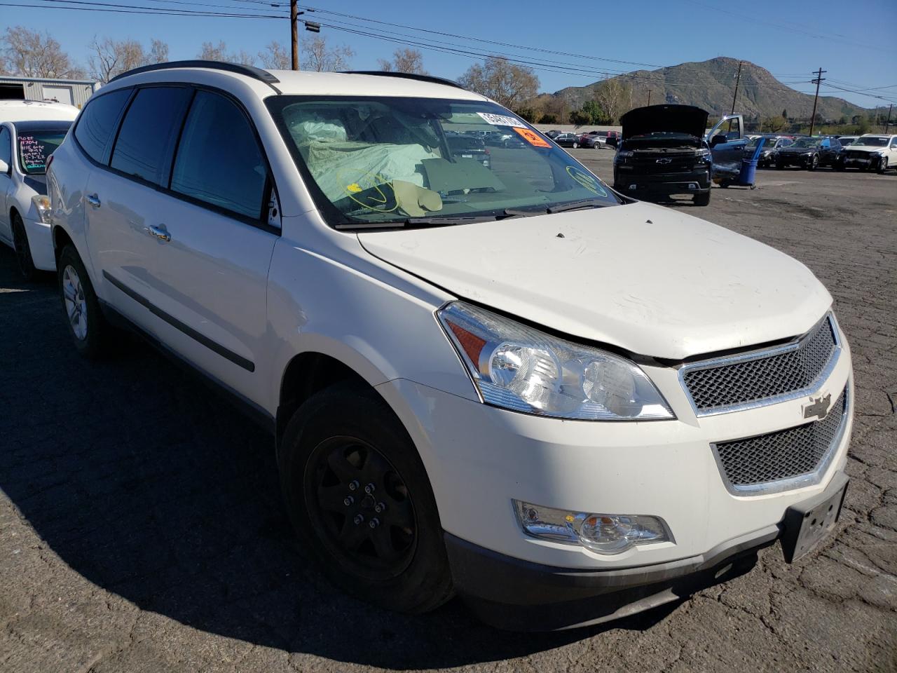Photo 1 from auction – 2011 CHEVROLET TRAVERSE L with VIN 1GNKREED8BJ153852