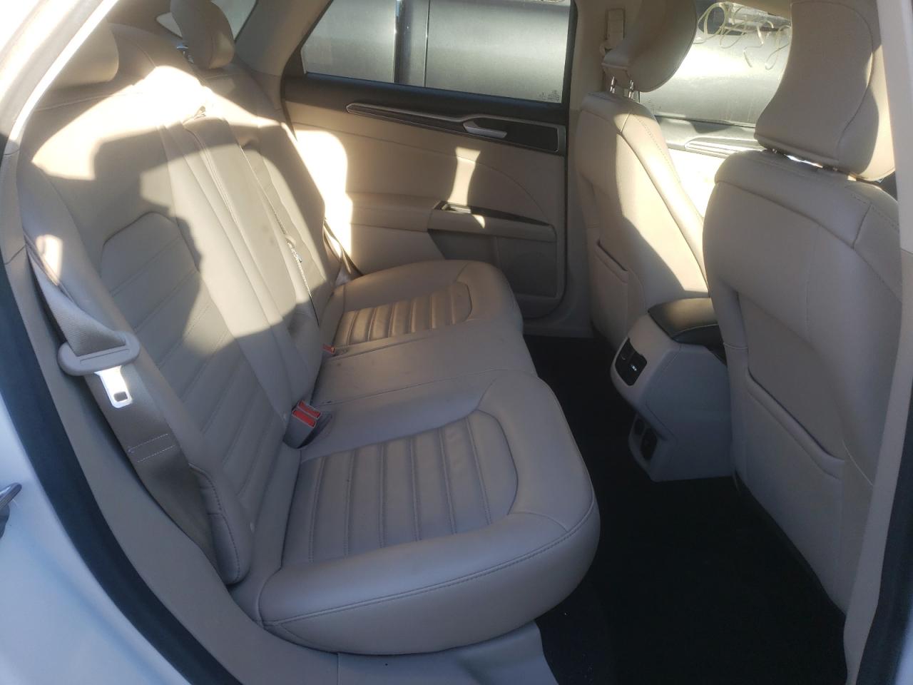 Photo 6 from auction – 2017 FORD FUSION SE with VIN 3FA6P0PU2HR208980
