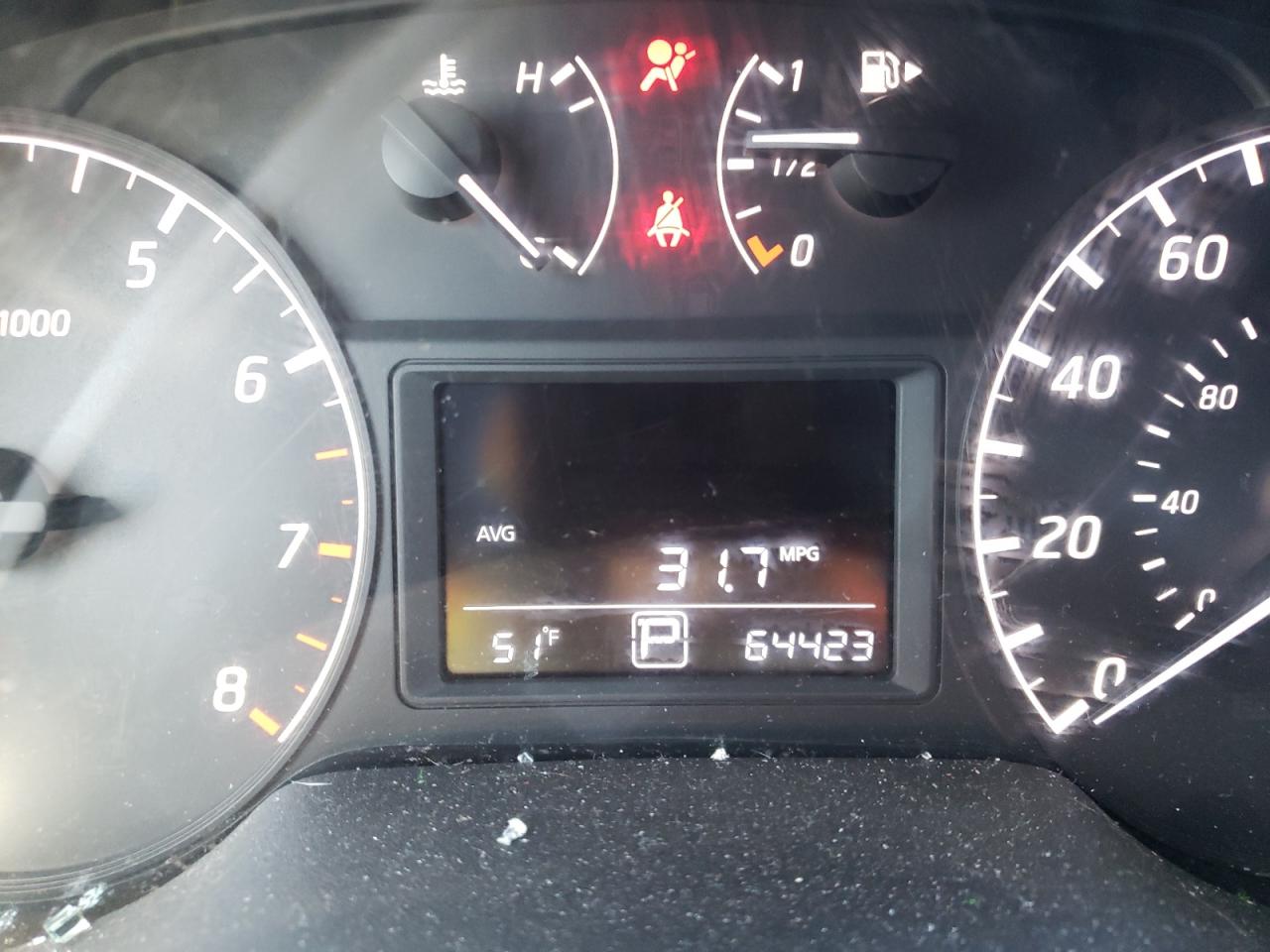 Photo 8 from auction – 2016 NISSAN SENTRA S with VIN 3N1AB7AP6GY320428