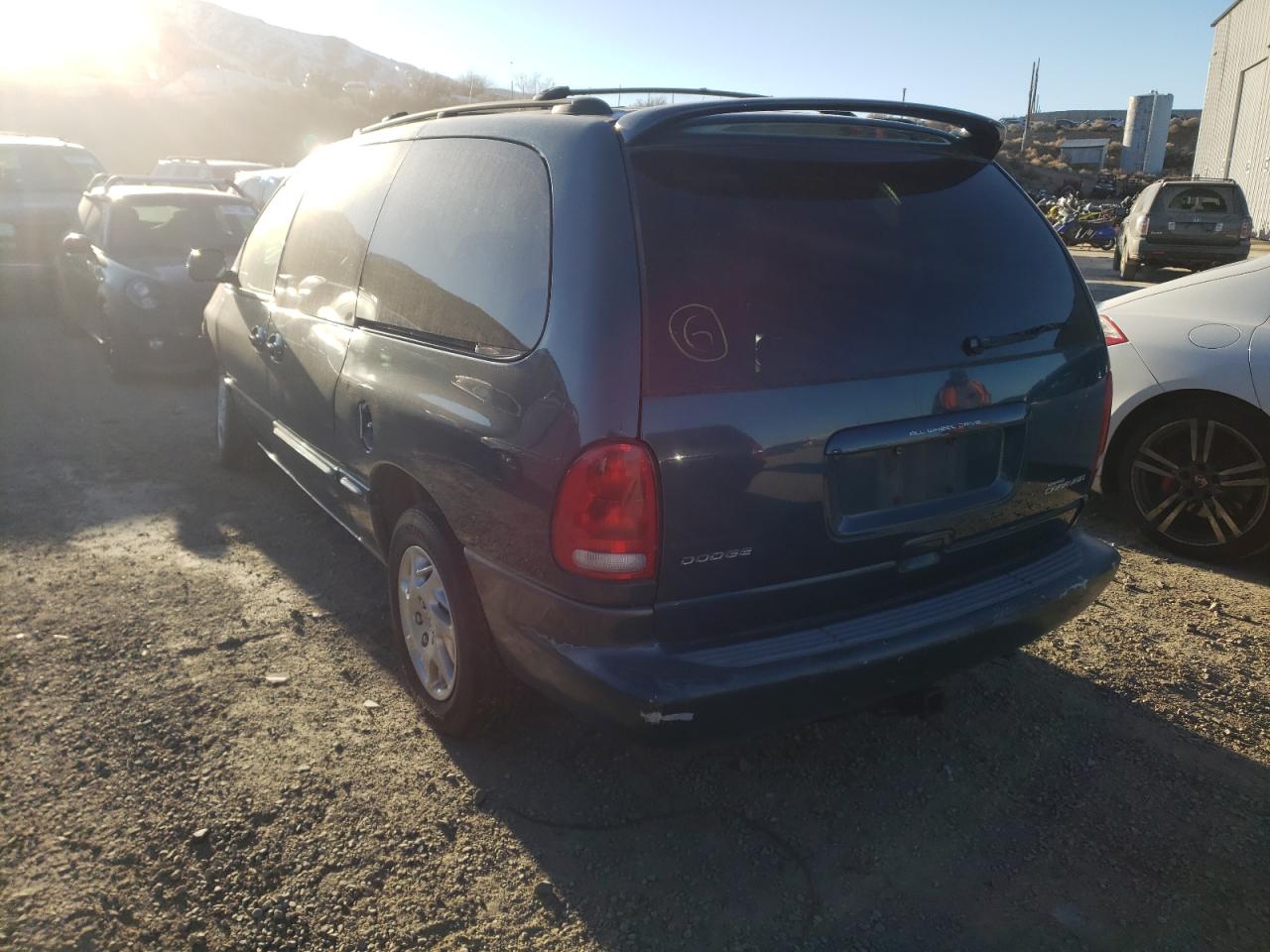 Photo 3 from auction – 2000 DODGE GRAND CARA with VIN 1B4GT44L4YB594915