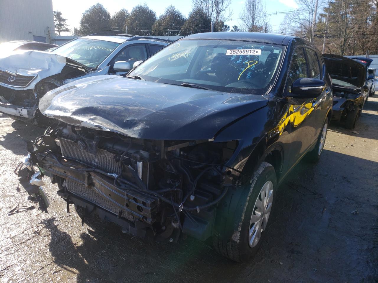 Photo 2 from auction – 2015 NISSAN ROGUE S with VIN KNMAT2MV6FP546055