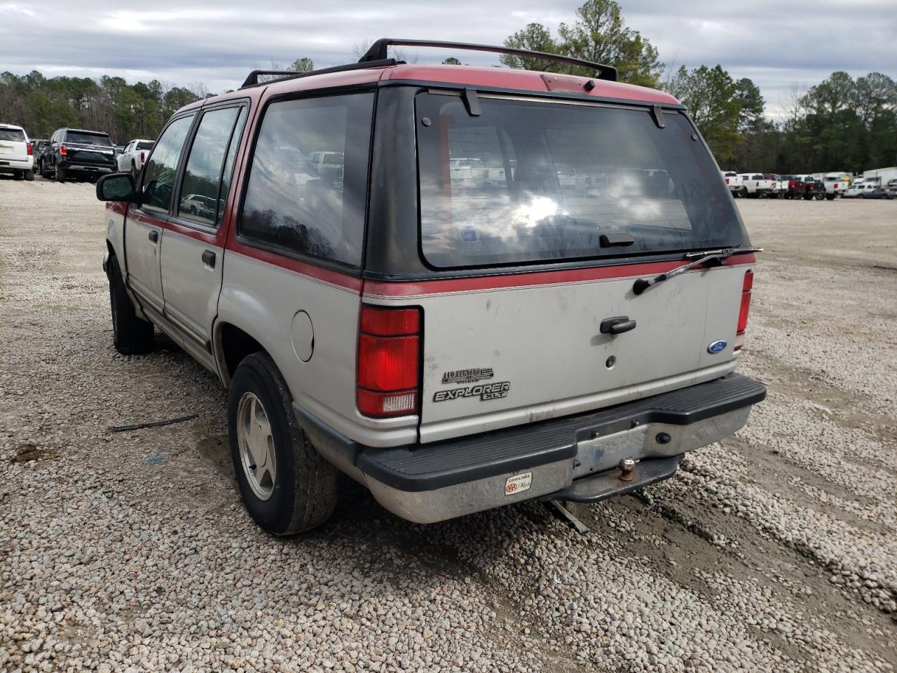 Photo 3 from auction – 1991 FORD EXPLORER with VIN 1FMDU34X0MUD06270