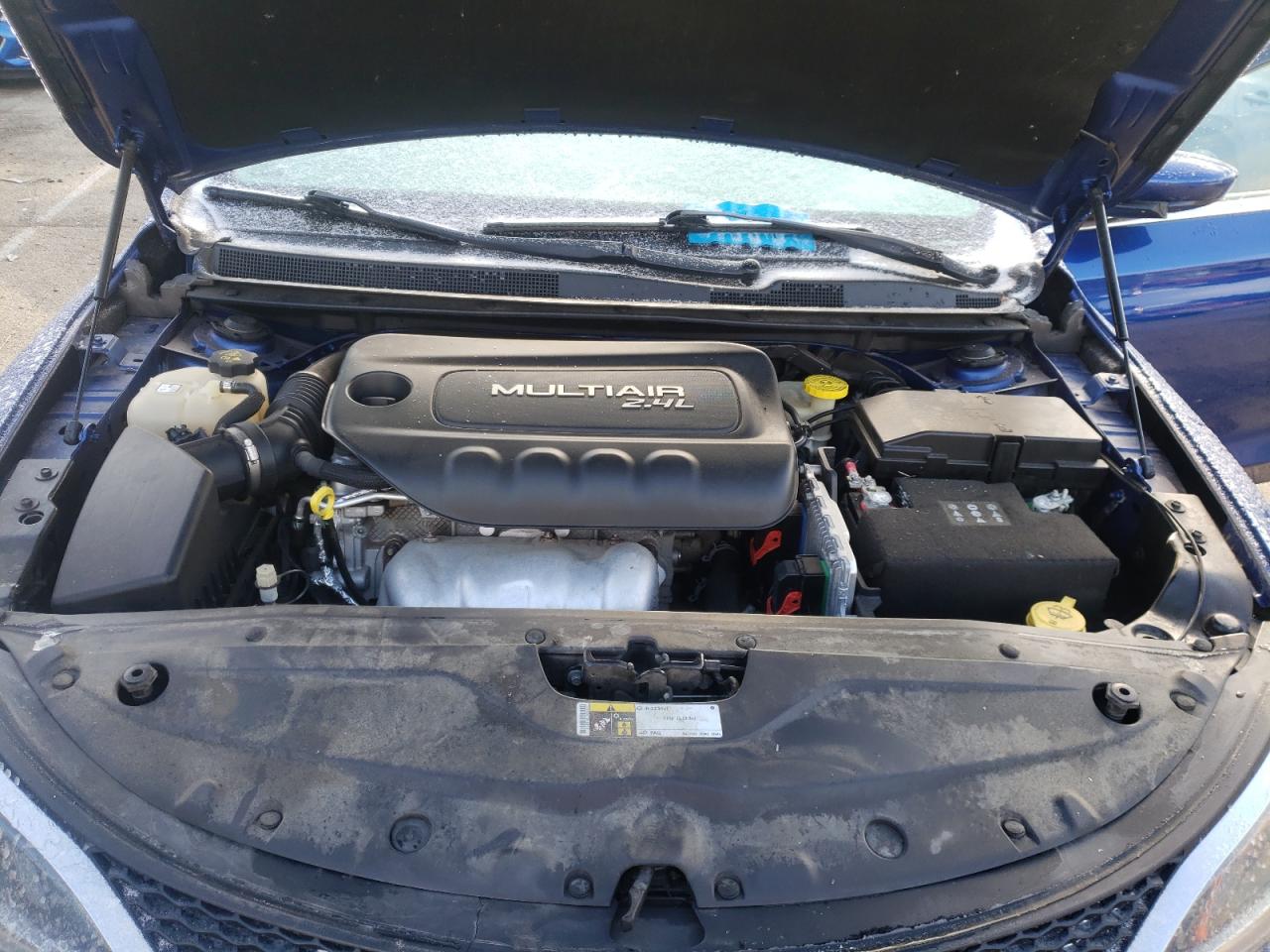 Photo 7 from auction – 2015 CHRYSLER 200 LIMITE with VIN 1C3CCCAB7FN535039
