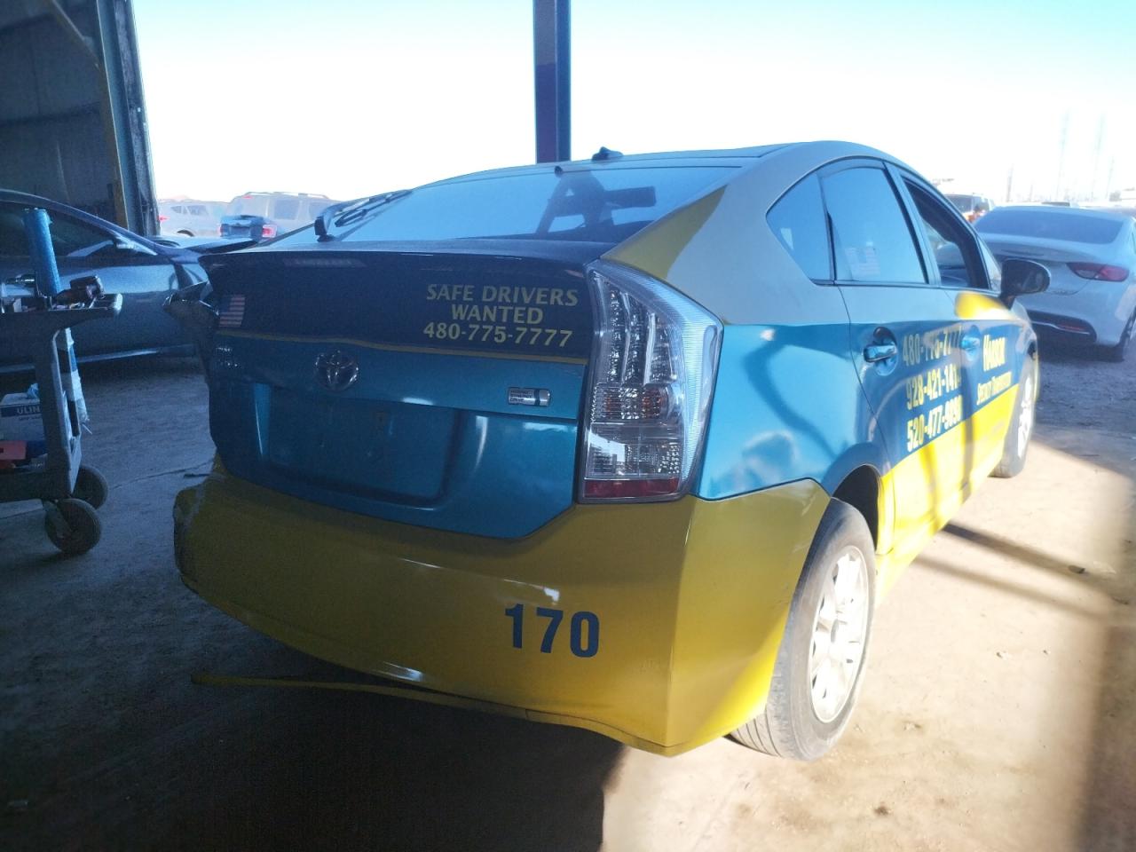 Photo 4 from auction – 2011 TOYOTA PRIUS with VIN JTDKN3DU0B0254240