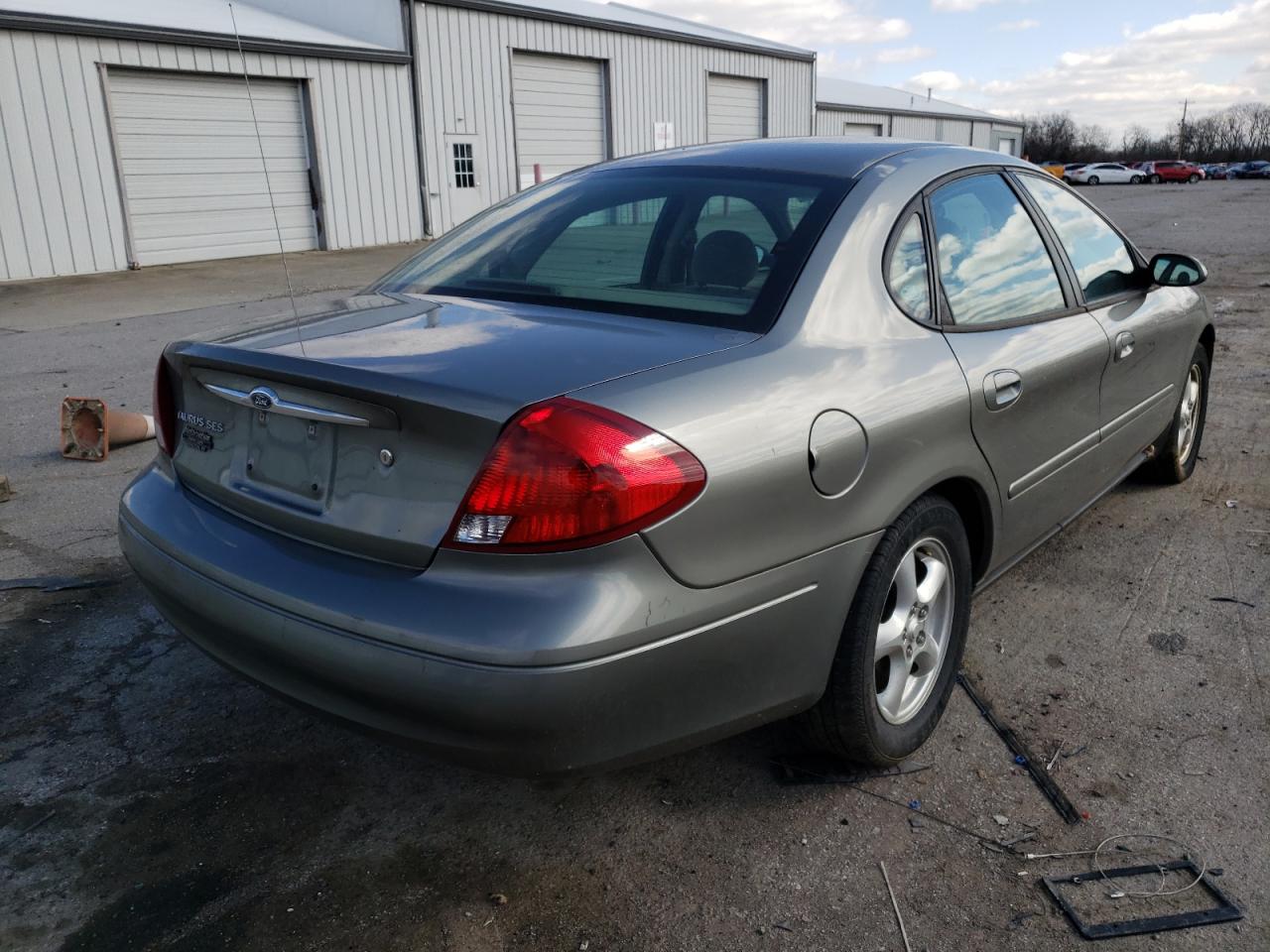 صورة رقم 4 من المزاد - 2003 FORD TAURUS SES مع VIN 1FAFP55283G274030