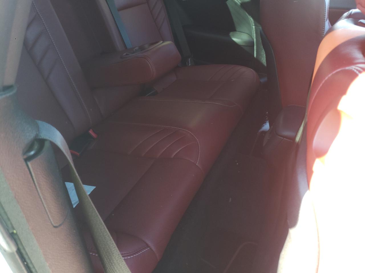Photo 6 from auction – 2018 DODGE CHALLENGER with VIN 2C3CDZC90JH144598