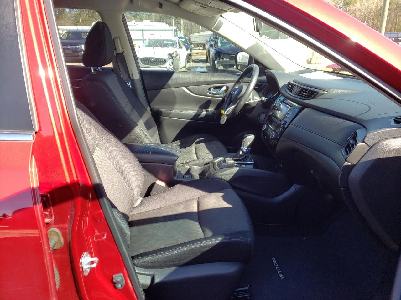 Photo 5 from auction – 2017 NISSAN ROGUE S with VIN JN8AT2MT5HW398251
