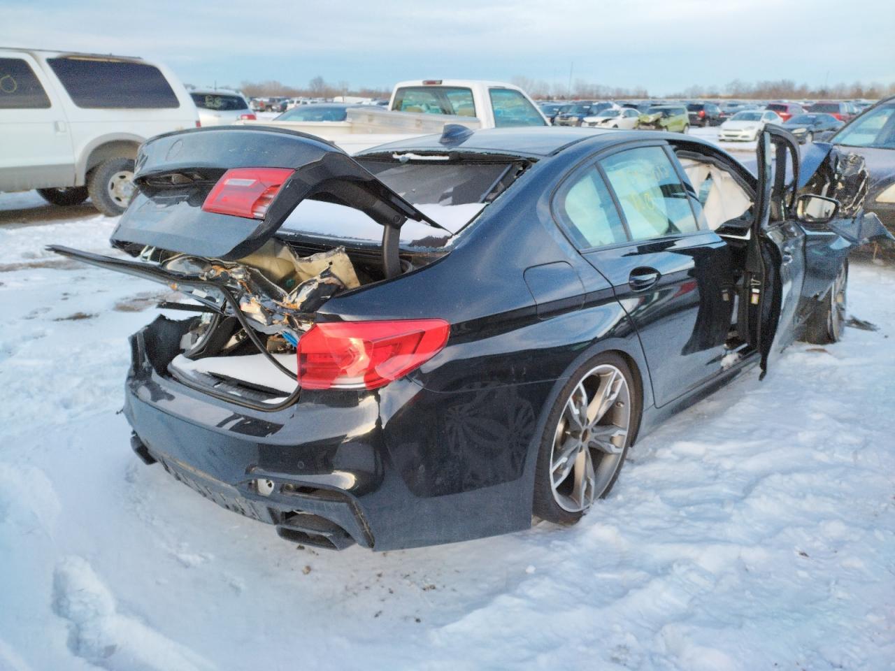 Photo 4 from auction – 2019 BMW M550XI with VIN WBAJB9C57KB287982
