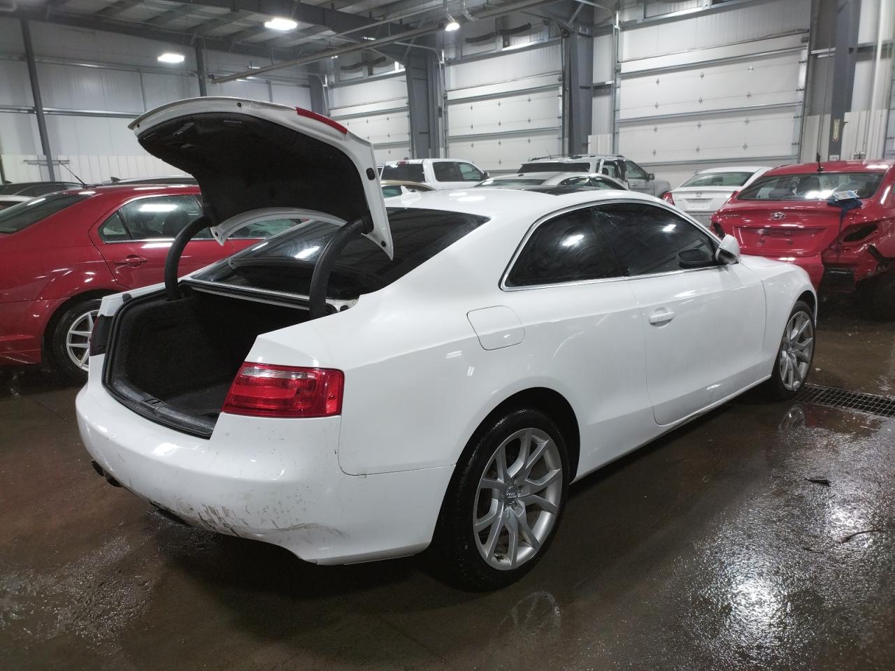 Фото 4 с аукциона – 2011 AUDI A5 PREMIUM с VIN WAUCFAFR3BA049727