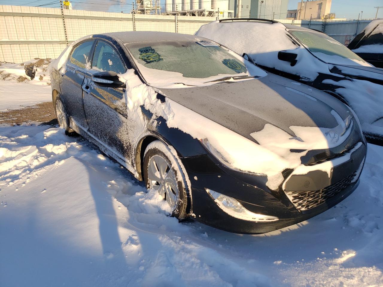 HYUNDAI SONATA 2015 with VIN KMHEC4A45FA137410 - Photo from auction