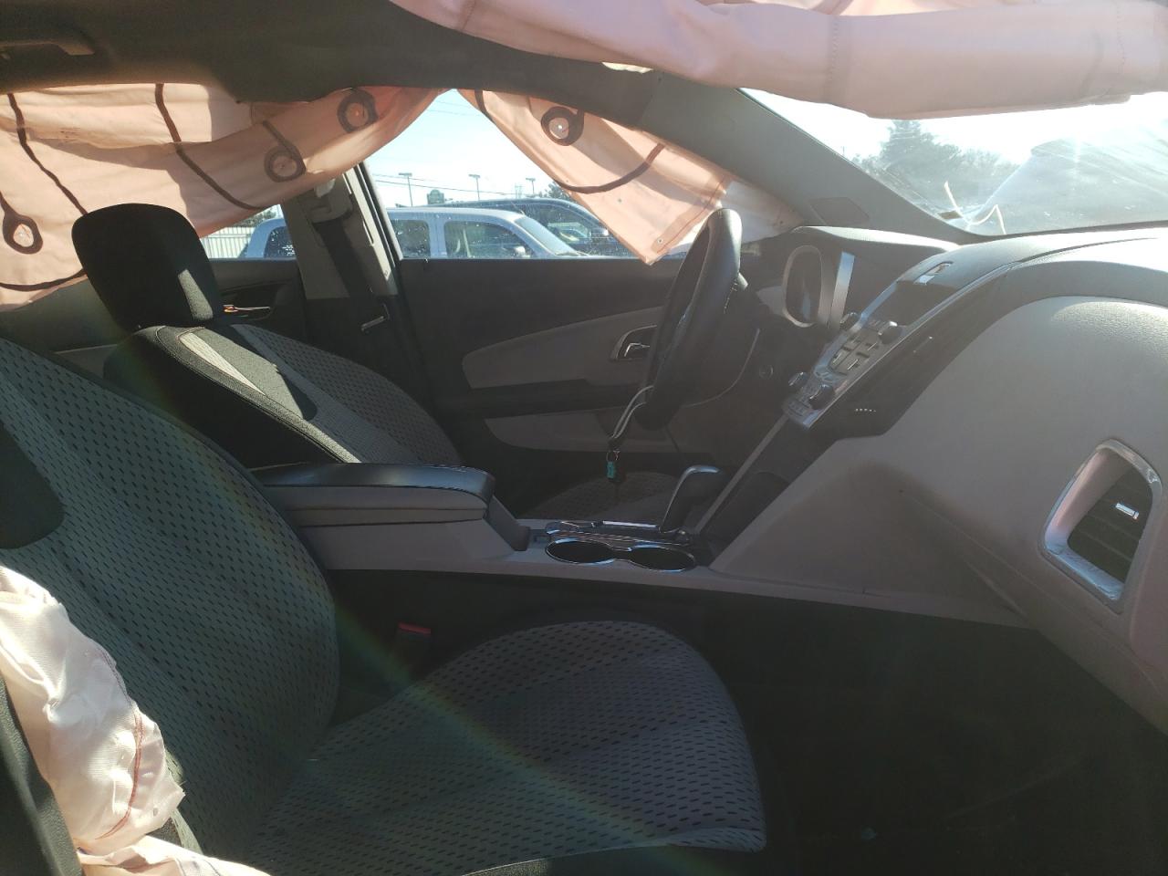 Photo 5 from auction – 2015 CHEVROLET EQUINOX LS with VIN 2GNALAEK7F6394292