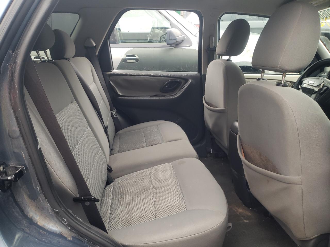 Photo 6 from auction – 2005 FORD ESCAPE XLT with VIN 1FMCU93165KE31606