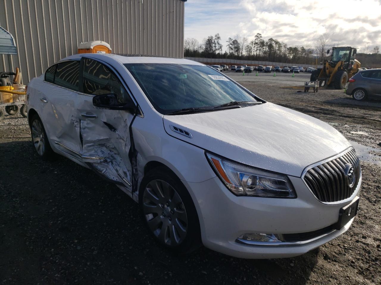 BUICK LACROSSE 2015 with VIN 1G4GC5G35FF237085 - Photo from auction