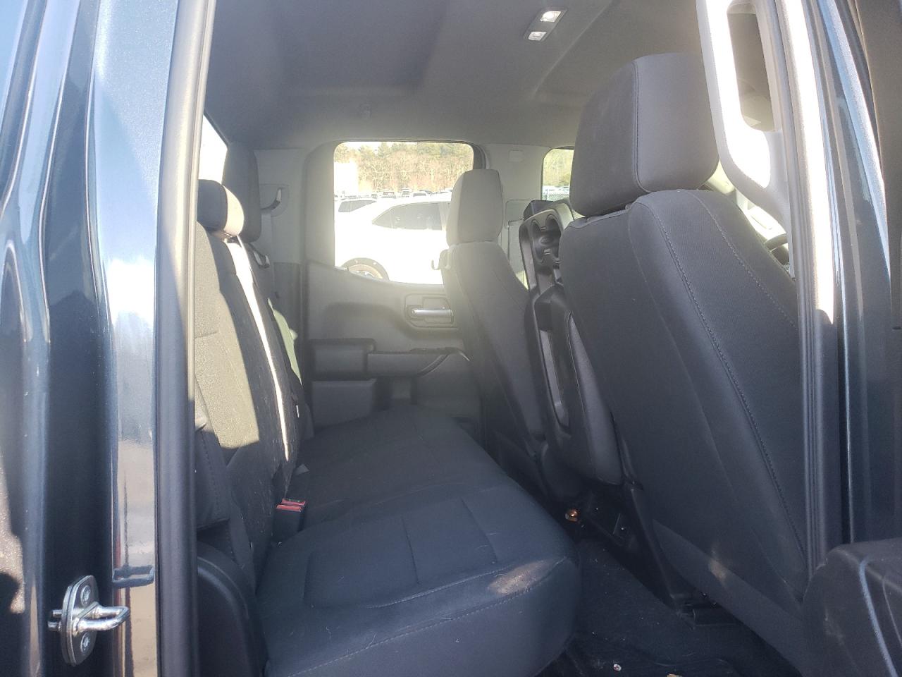 Photo 6 from auction – 2020 CHEVROLET SILVERADO with VIN 1GCRYBEH8LZ239533