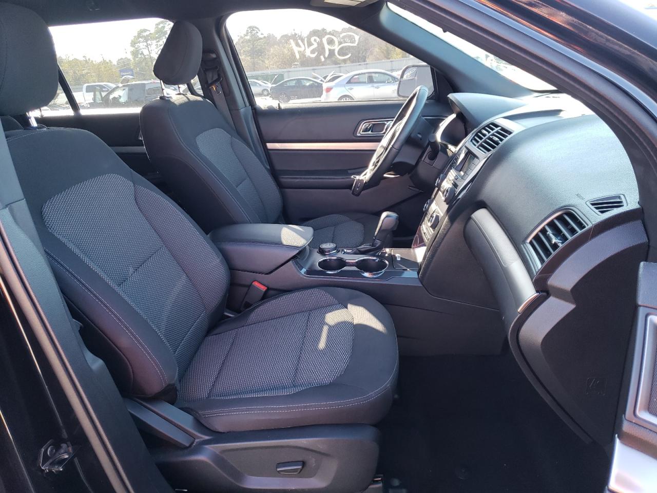 Photo 5 from auction – 2019 FORD EXPLORER X with VIN 1FM5K8D80KGA27056