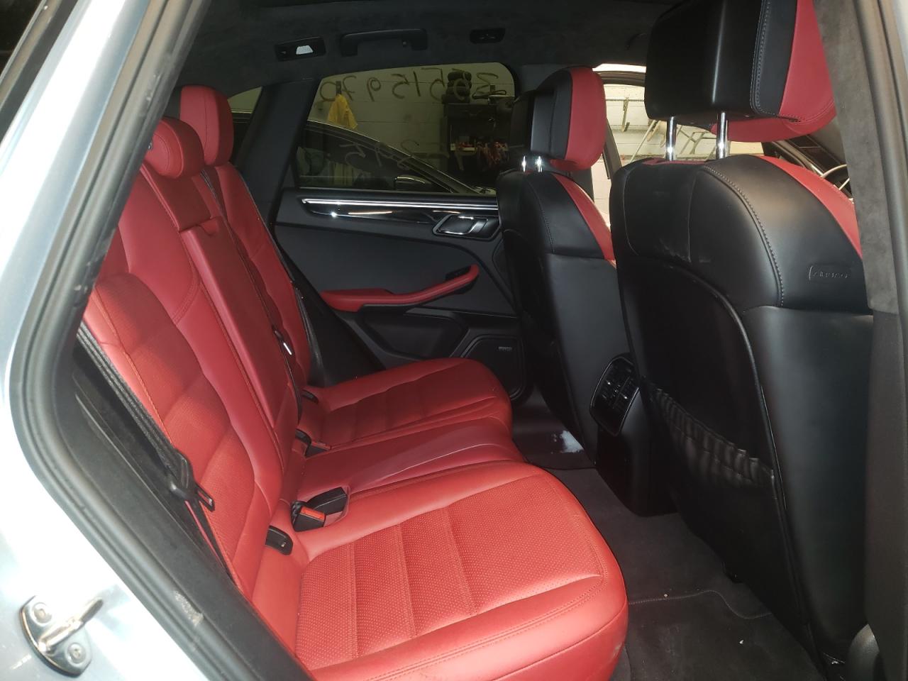 Photo 6 from auction – 2016 PORSCHE MACAN TURB with VIN WP1AF2A50GLB93914