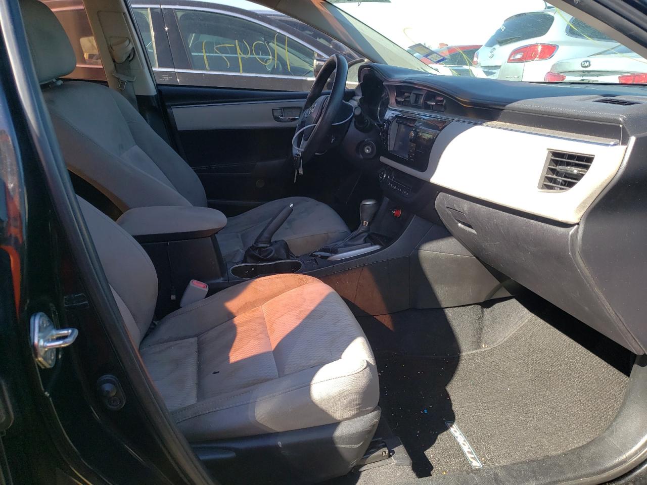 Photo 5 from auction – 2014 TOYOTA COROLLA L with VIN 5YFBURHE6EP153559