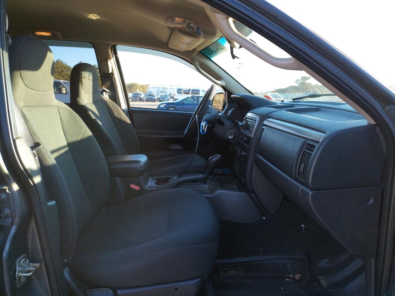 Photo 5 from auction – 2003 JEEP GRAND CHER with VIN 1J4GW48S73C511020