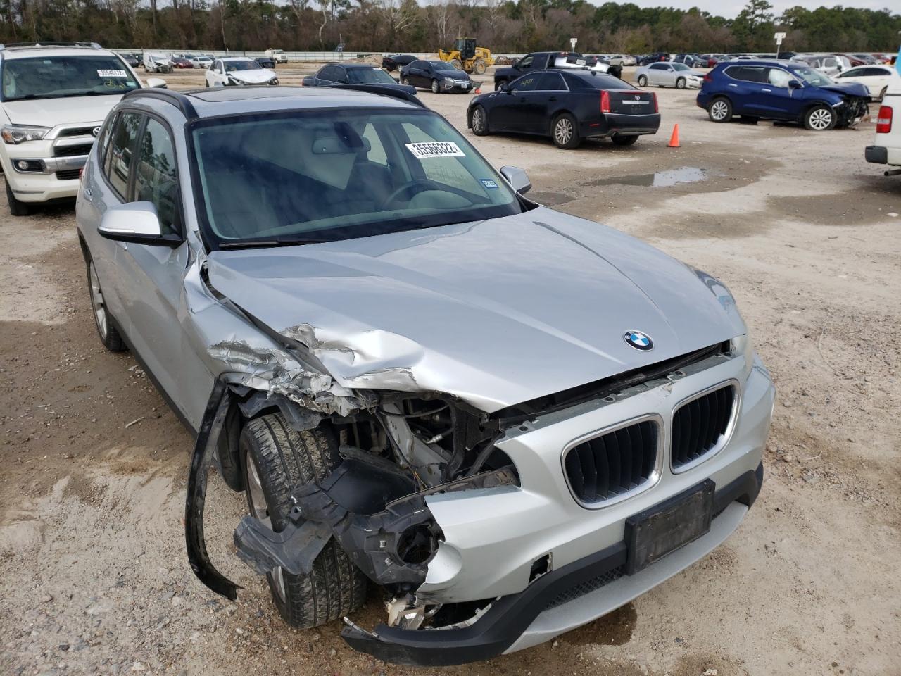 Photo 9 from auction – 2013 BMW X1 SDRIVE2 with VIN WBAVM1C58DVW42396