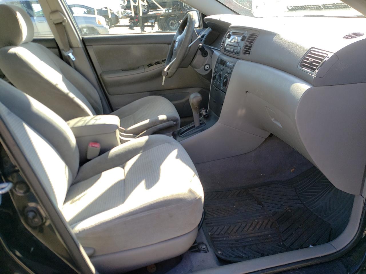 Photo 5 from auction – 2007 TOYOTA COROLLA CE with VIN 1NXBR32E47Z793942