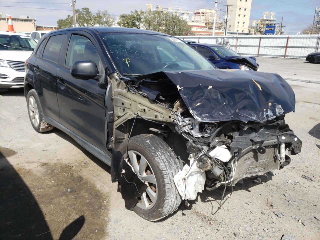 صورة رقم 1 من المزاد - 2015 MITSUBISHI OUTLANDER مع VIN 4A4AP3AU4FE051203