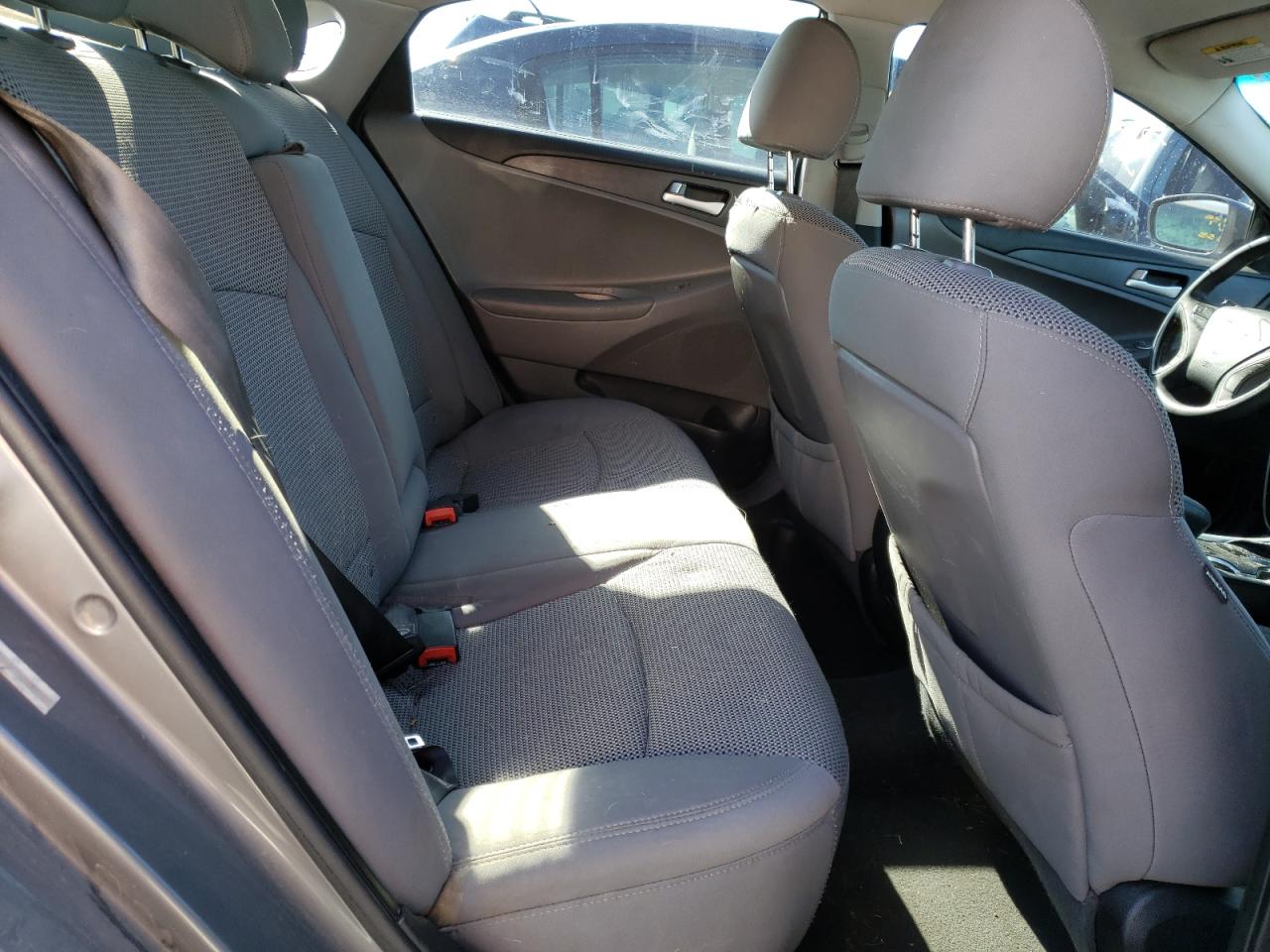 Photo 6 from auction – 2011 HYUNDAI SONATA GLS with VIN 5NPEB4AC9BH099049