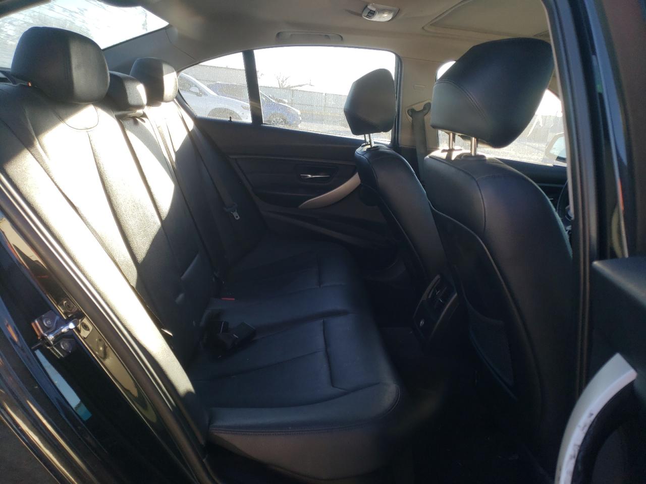 Photo 6 from auction – 2012 BMW 328 I with VIN WBA3A5C58CF341532