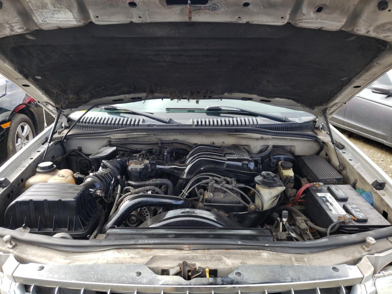 Photo 7 from auction – 2004 FORD EXPLORER X with VIN 1FMZU73K64UB33938