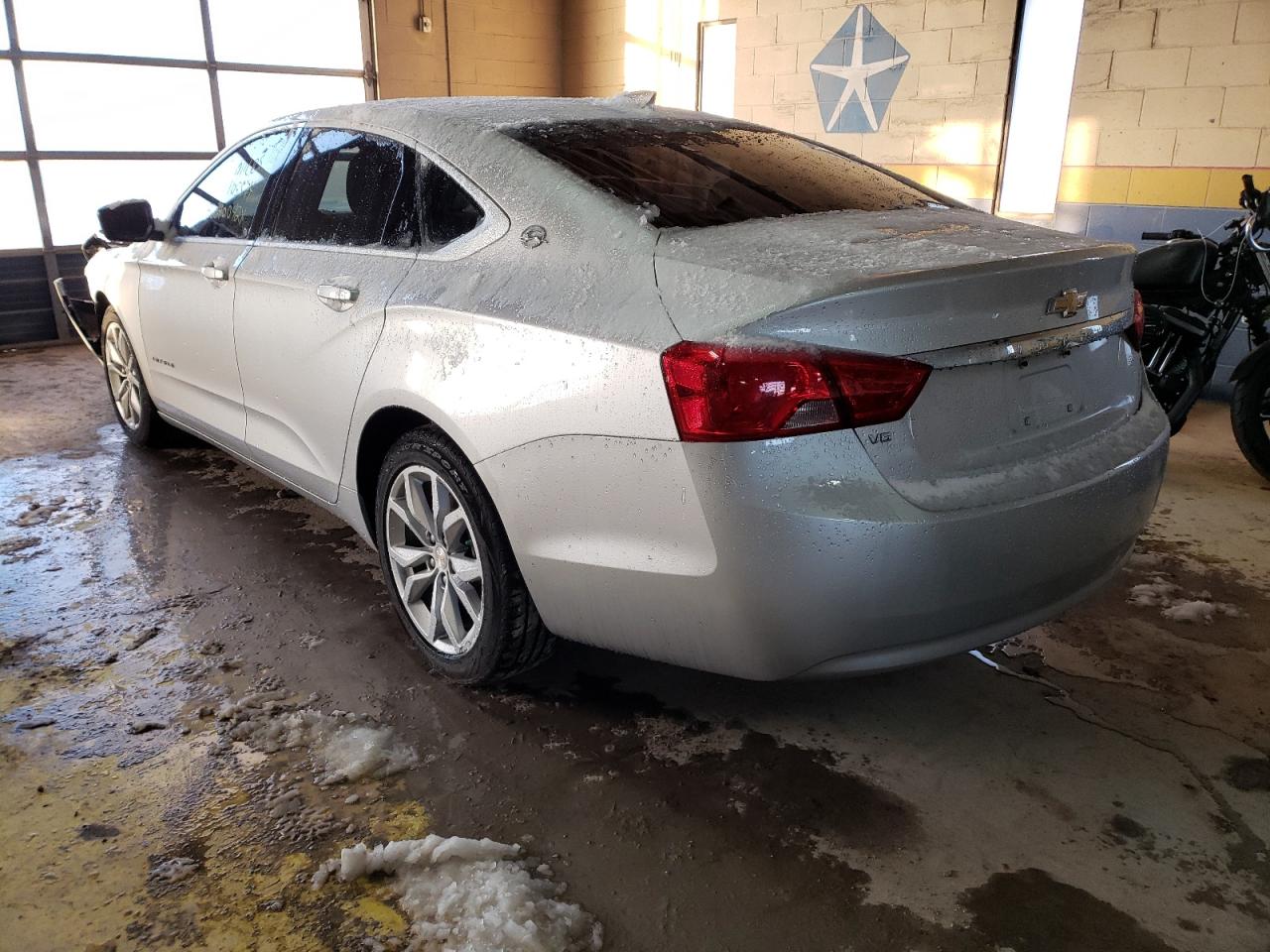 Photo 3 from auction – 2017 CHEVROLET IMPALA LT with VIN 1G1105S3XHU187141