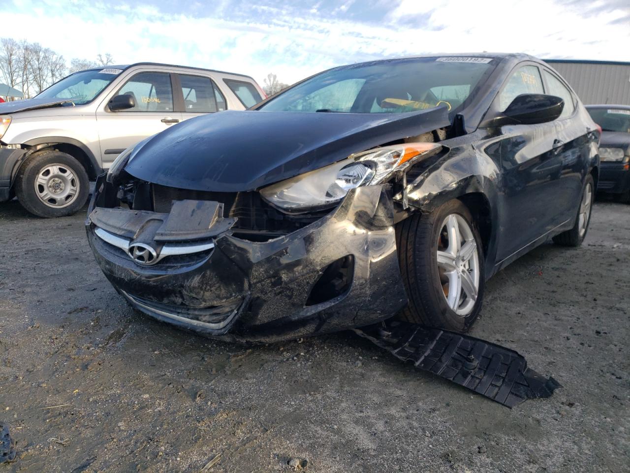 Photo 2 from auction – 2012 HYUNDAI ELANTRA GL with VIN 5NPDH4AE3CH079358