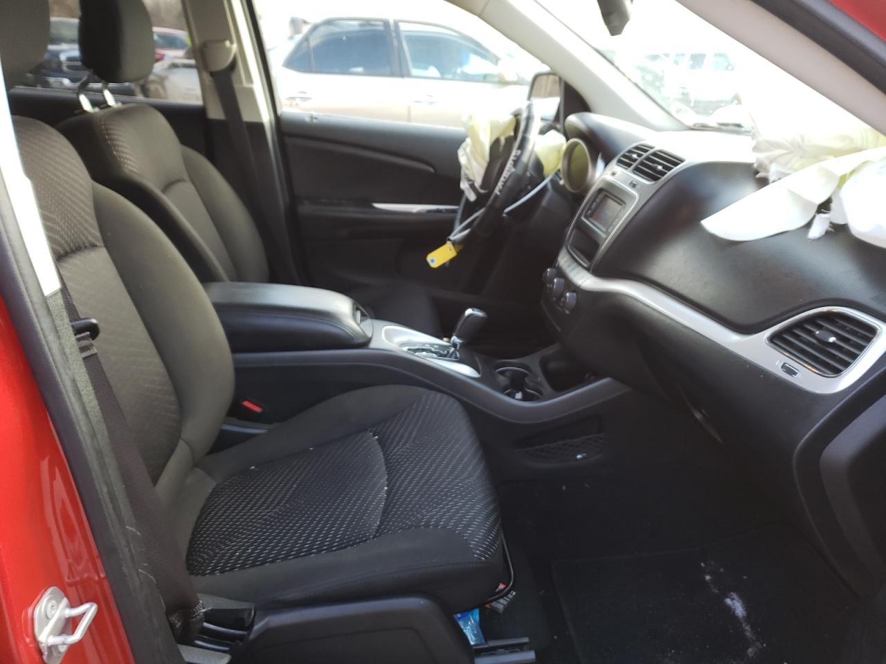 Photo 5 from auction – 2019 DODGE JOURNEY SE with VIN 3C4PDCAB2KT858256