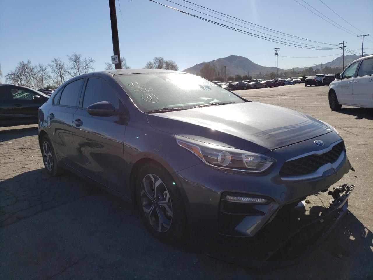 Photo 1 from auction – 2019 KIA FORTE FE with VIN 3KPF24AD0KE108478