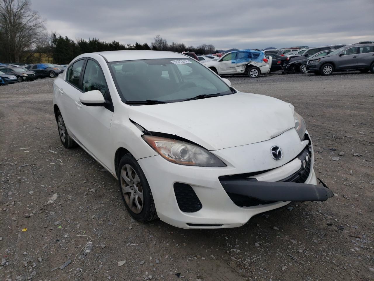 MAZDA 3 I 2012 with VIN JM1BL1UG4C1518155 - Photo from auction