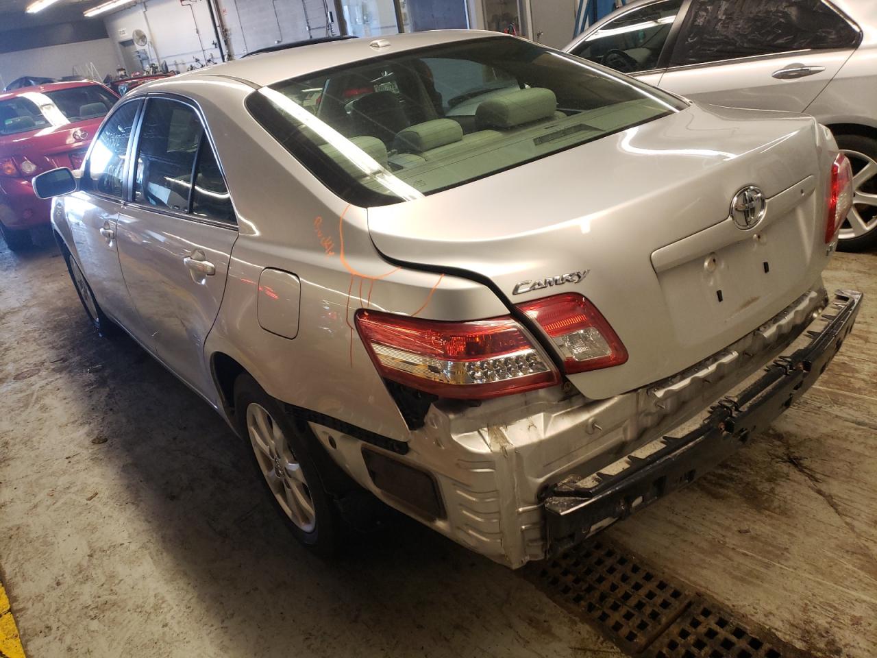 Photo 3 from auction – 2011 TOYOTA CAMRY BASE with VIN 4T1BF3EK1BU723995