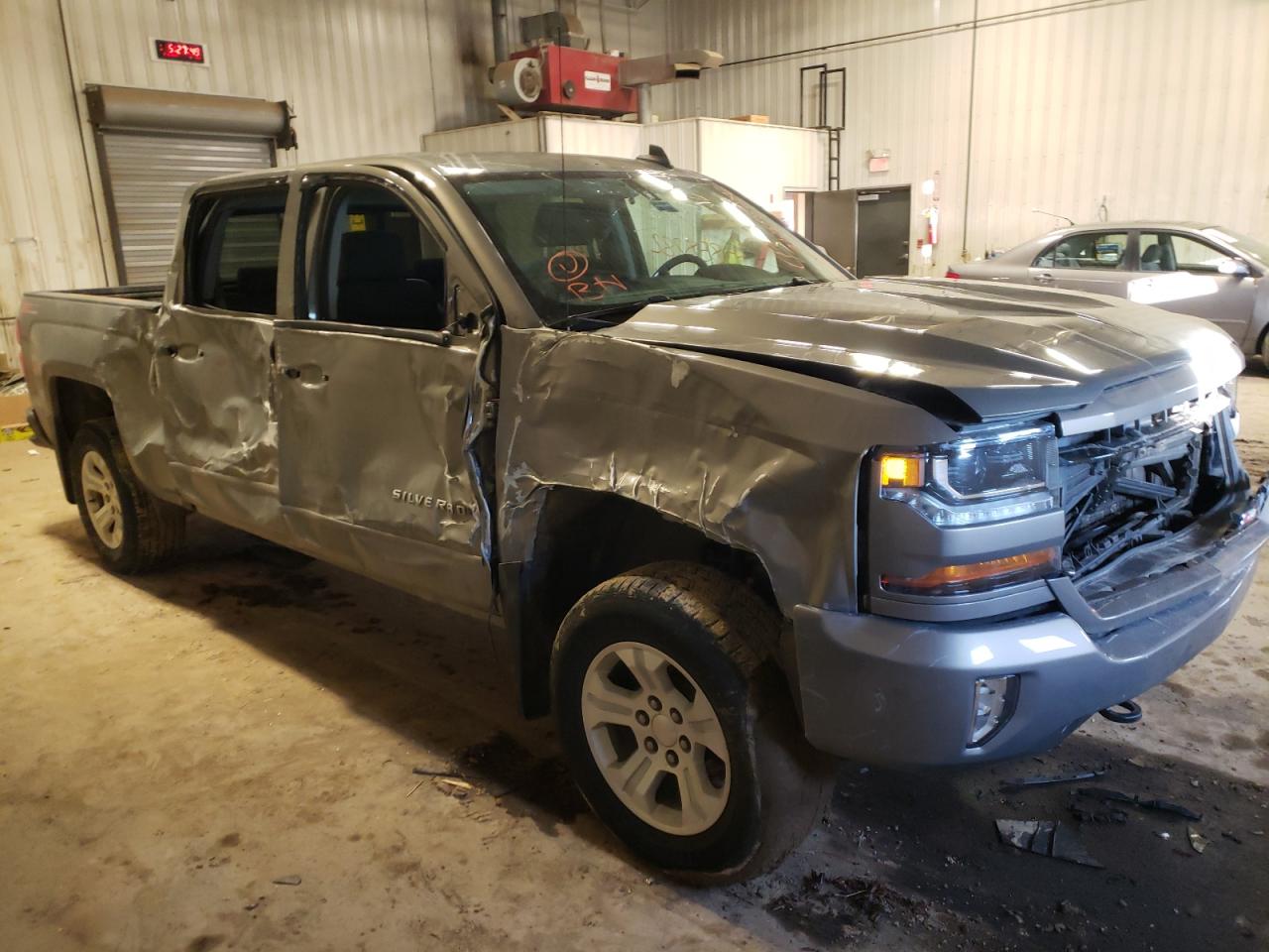 Photo 9 from auction – 2017 CHEVROLET SILVERADO with VIN 3GCUKREC4HG337653