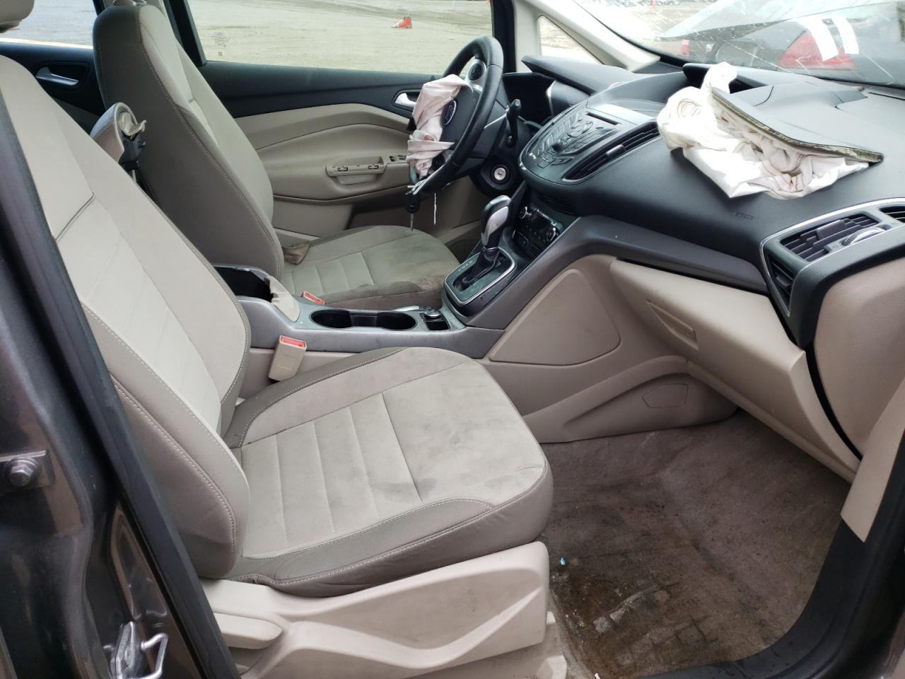 Photo 5 from auction – 2013 FORD C-MAX SE with VIN 1FADP5AUXDL522205