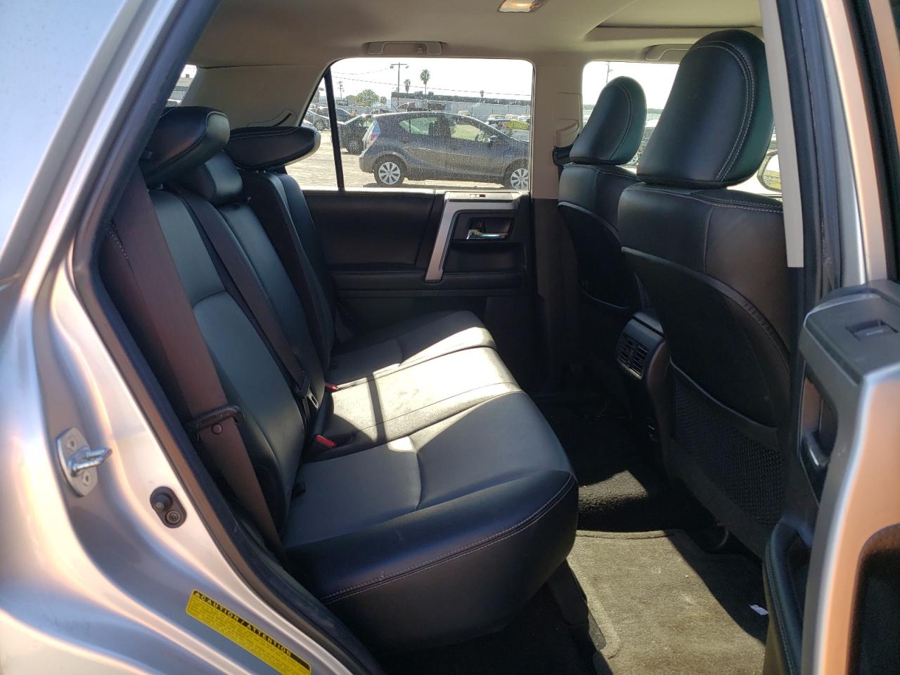 Photo 6 from auction – 2014 TOYOTA 4RUNNER SR with VIN JTEZU5JR3E5072290