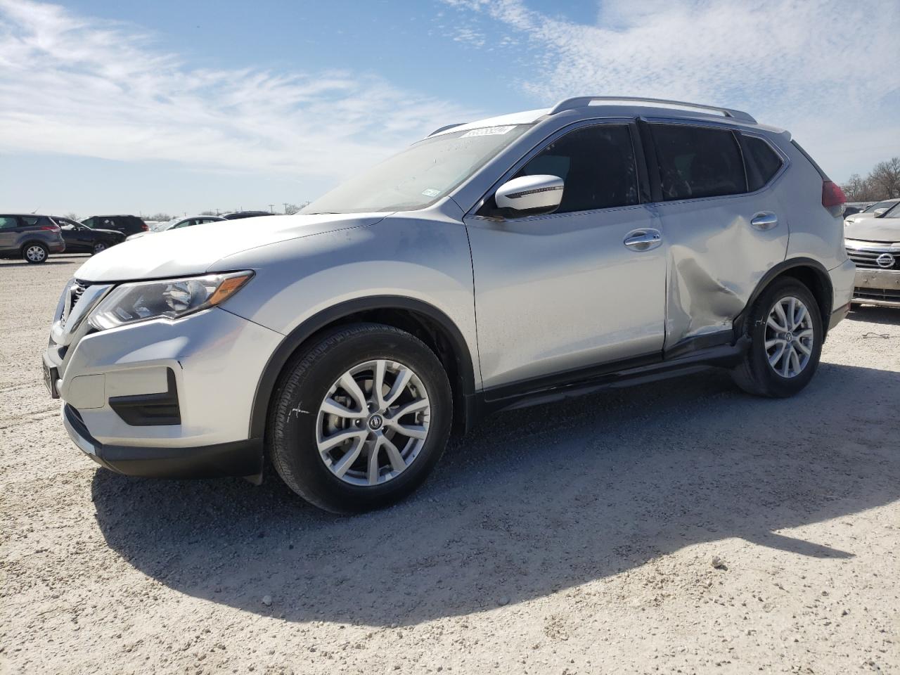 Photo 9 from auction – 2018 NISSAN ROGUE S with VIN KNMAT2MT0JP563859