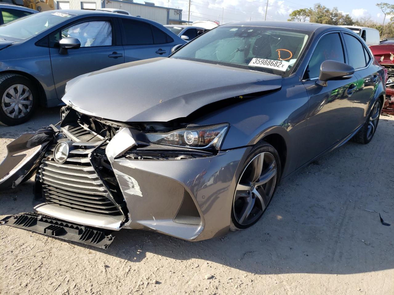 Photo 2 from auction – 2017 LEXUS IS 200T with VIN JTHBA1D20H5055178